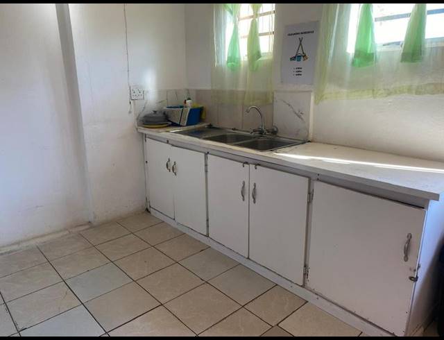 13 BEDROOM HOUSE FOR SALE IN MADEIRA PARK